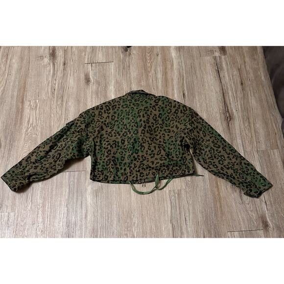 NWT Pam & Gela Leopard Print Cropped Utility Jacket Army Green Size P EdgyChic - Picture 7 of 12